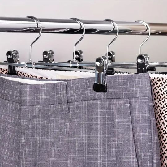 cintre-à-pantalon-sans-plis