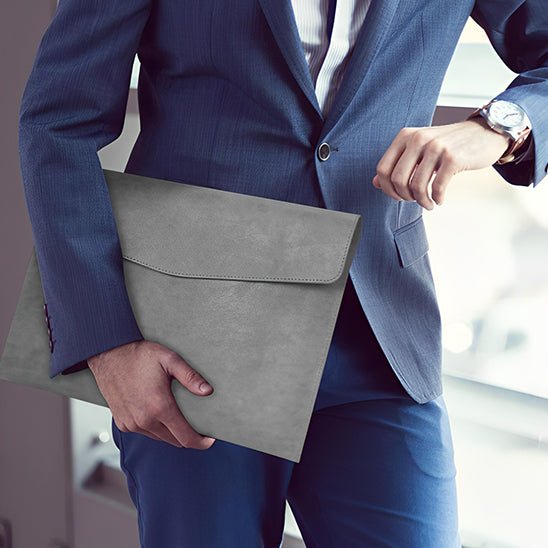 range-documents-pochette-homme-d-affaire