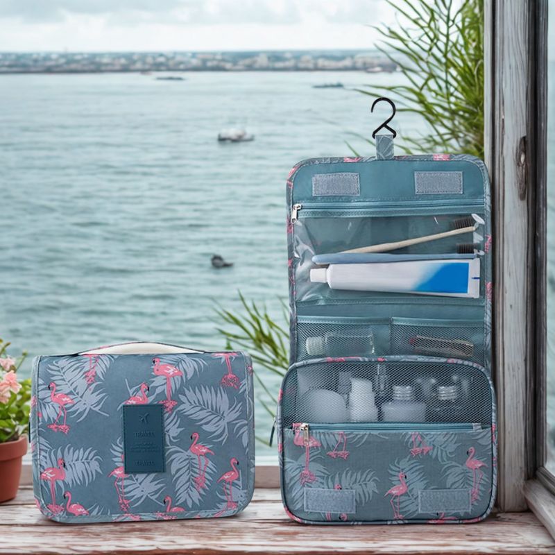 trousse-de-toilette-femme-crochet-pour-suspendre