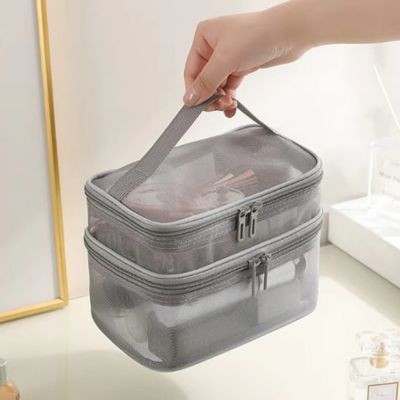 trousse-de-toilette-femme-transport