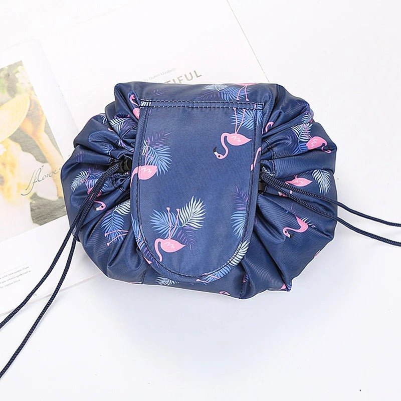 trousse-de-toilette-bleu-flamand-rose