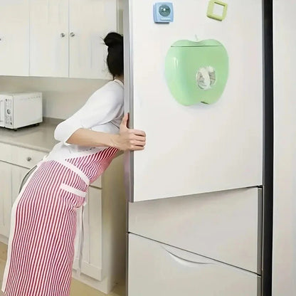 boite-de-rangement-plastique-adhésive