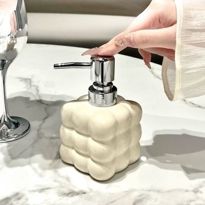 distributeur-de-savon-liquide