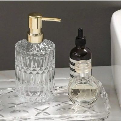 distributeur-de-savon-classe