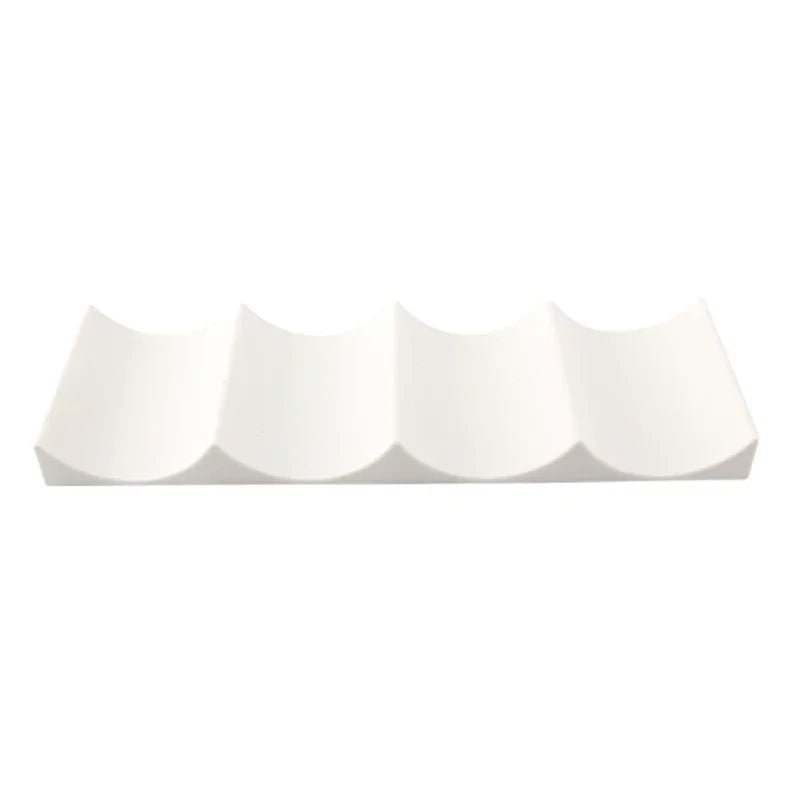 Range bouteilles de vin et canettes