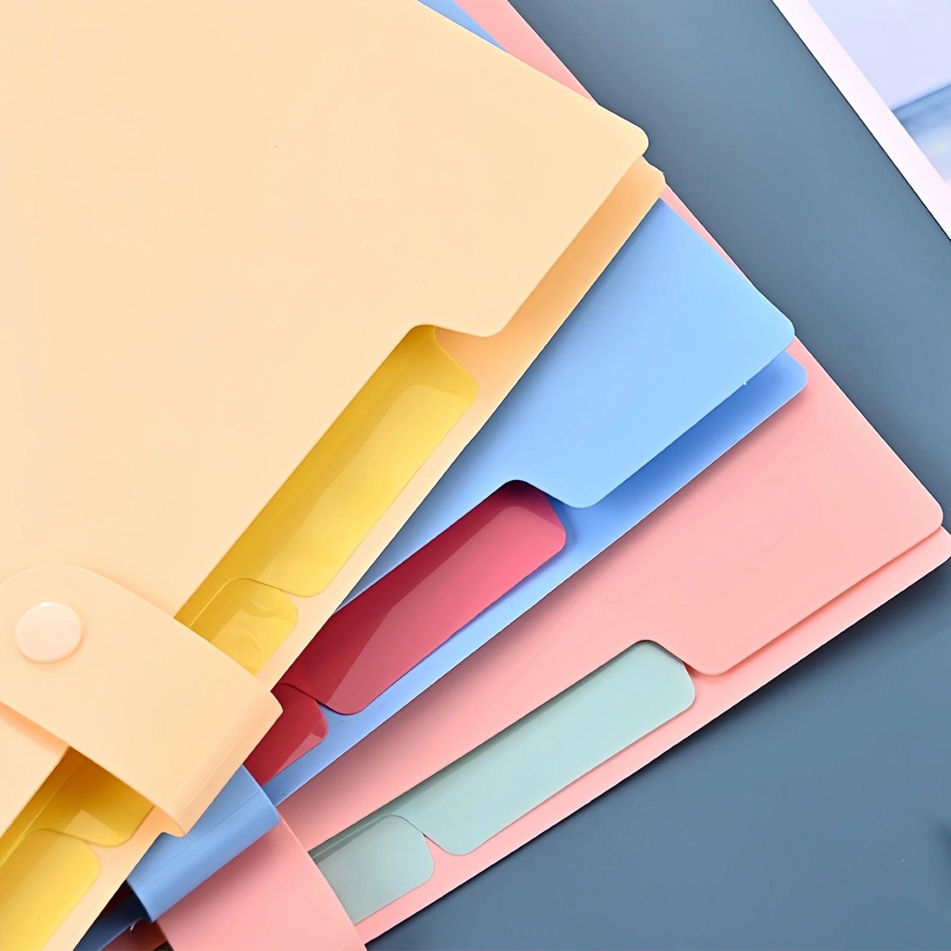 range-document-couleurs-pastels