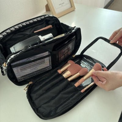 trousse-de-toilette-femme-pochette-pinceaux