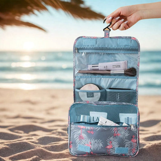 trousse-de-toilette-femme-de-voyage