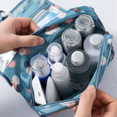 trousse-de-toilette-femme-pour-voyage