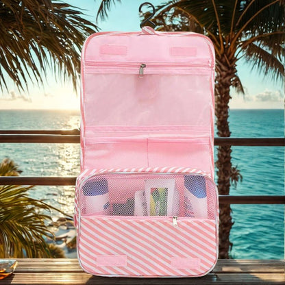 trousse-de-toilette-femme-pour-voyage-a-suspendre