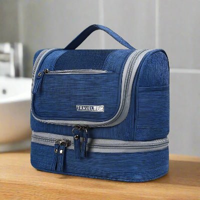 trousse-de-toilette-femme-de-voyage-bleu-marine