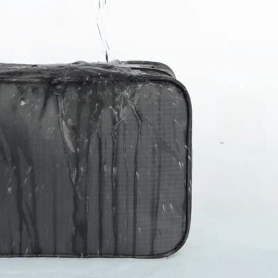 trousse-de-toilette-homme-etanche