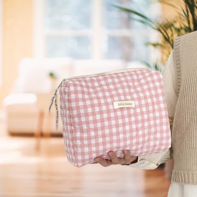 trousse-maquillage-a-carreaux-rose